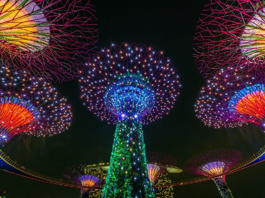 lights at night in singapore